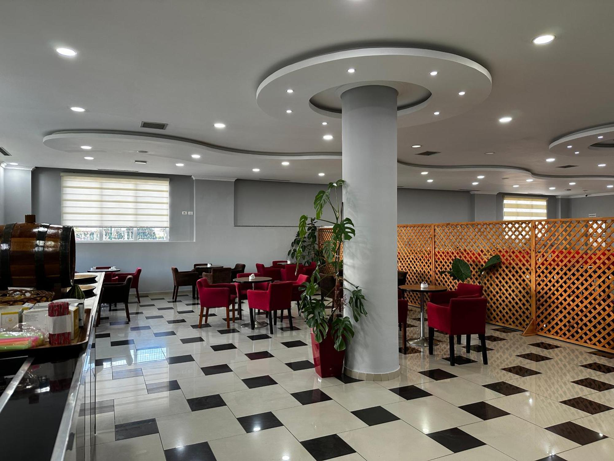 Hotel St.Pauli ชโคเดอร์ ภายนอก รูปภาพ